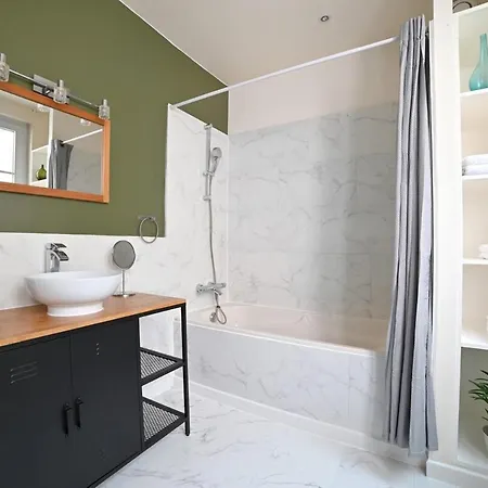 Le Collectionneur * Пуатье